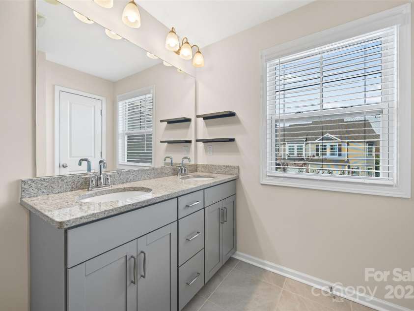 1018 Chicory Trace, Clover, SC 29710.  MLS# CAR4323325, YatesRealty ID 1033. 