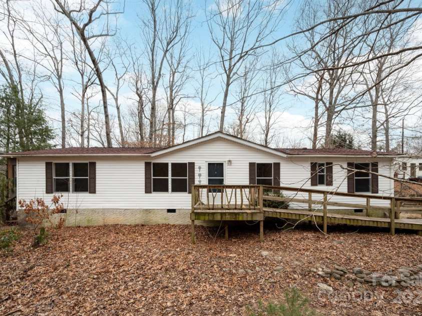 242 Breezy Mountain Lane, Mills River, NC 28759.  MLS# CAR4215866, YatesRealty ID 10330. Welcome home.