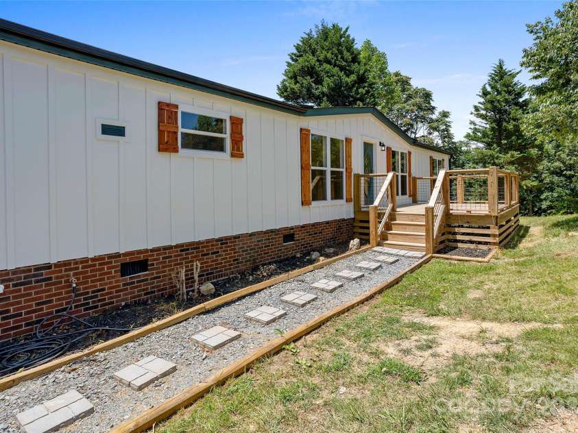 290 Boland Drive, Lake Lure, NC 28746.  MLS# CAR4161746, YatesRealty ID 10330. 
