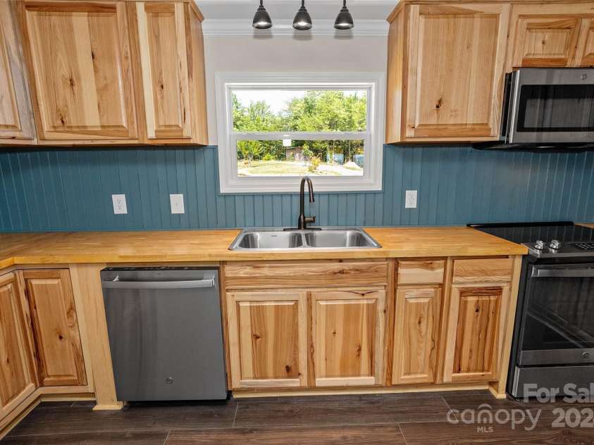 290 Boland Drive, Lake Lure, NC 28746.  MLS# CAR4161746, YatesRealty ID 10330. 