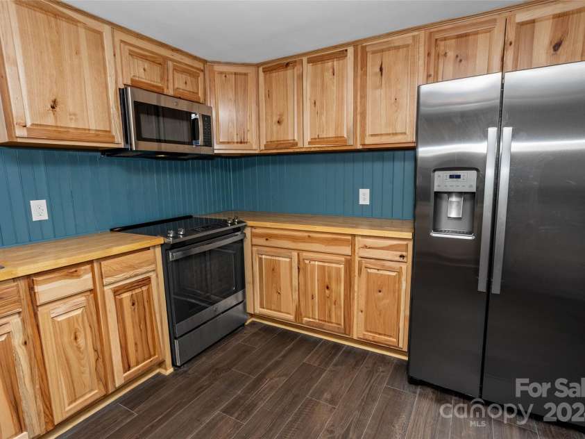 290 Boland Drive, Lake Lure, NC 28746.  MLS# CAR4161746, YatesRealty ID 10330. 