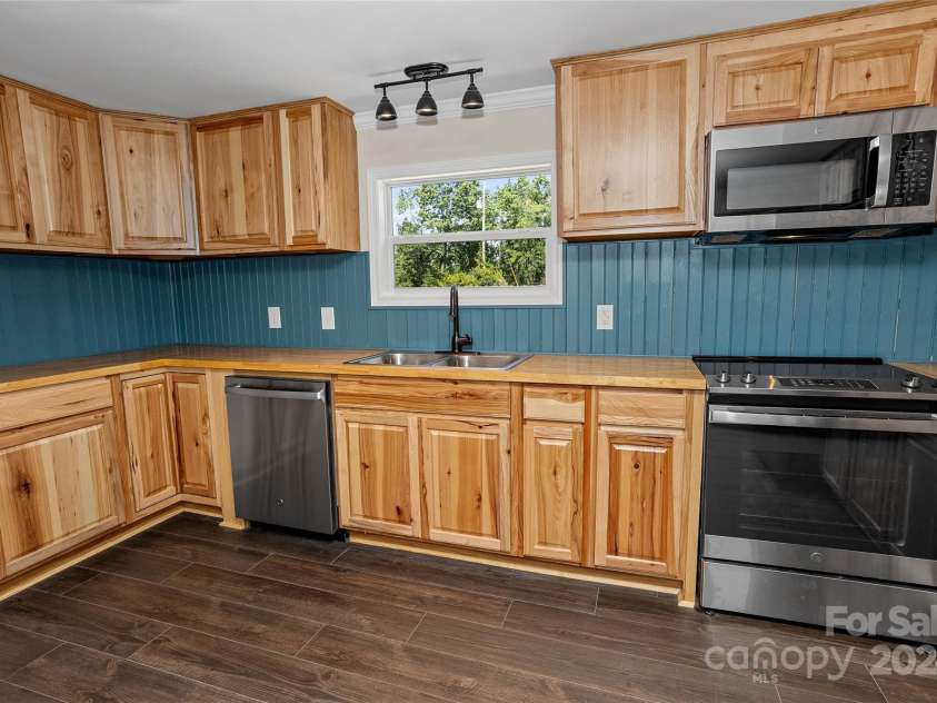 290 Boland Drive, Lake Lure, NC 28746.  MLS# CAR4161746, YatesRealty ID 10330. 