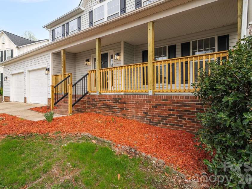 11412 Celandine Court, Charlotte, NC 28213.  MLS# CAR4358182, YatesRealty ID 10331. 