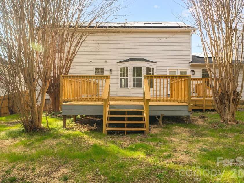11412 Celandine Court, Charlotte, NC 28213.  MLS# CAR4358182, YatesRealty ID 10331. 