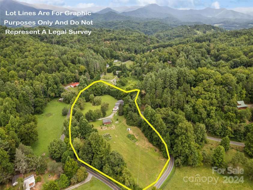 359 Husky Road, Bryson City, NC 28713.  MLS# CAR4177913, YatesRealty ID 10332. 