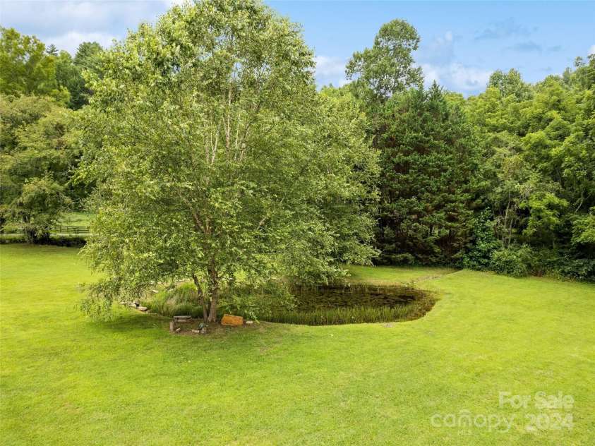 359 Husky Road, Bryson City, NC 28713.  MLS# CAR4177913, YatesRealty ID 10332. 