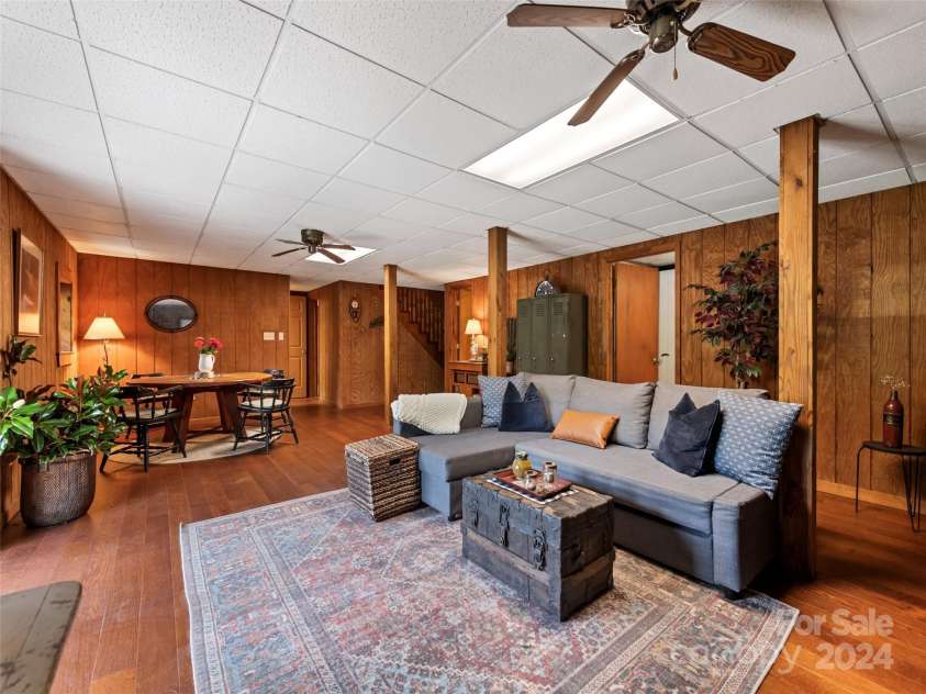 359 Husky Road, Bryson City, NC 28713.  MLS# CAR4177913, YatesRealty ID 10332. 