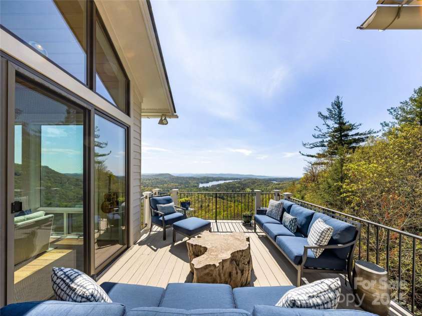 199 Mills Creek Point, Lake Toxaway, NC 28747.  MLS# CAR4253135, YatesRealty ID 10333. 