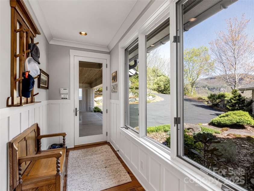 199 Mills Creek Point, Lake Toxaway, NC 28747.  MLS# CAR4253135, YatesRealty ID 10333. 