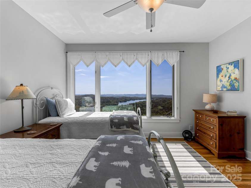 199 Mills Creek Point, Lake Toxaway, NC 28747.  MLS# CAR4253135, YatesRealty ID 10333. 