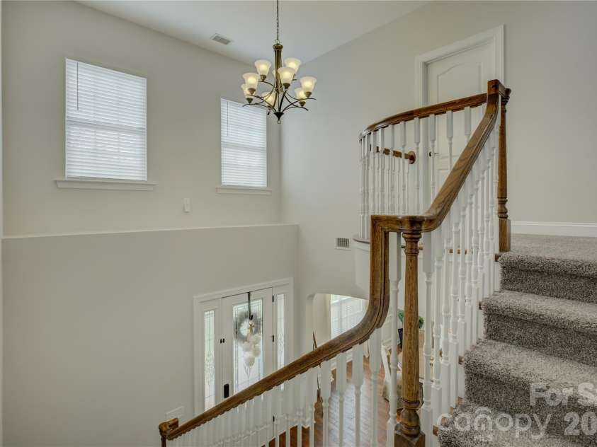 11521 Egrets Point Drive, Charlotte, NC 28278.  MLS# CAR4357758, YatesRealty ID 10334. 