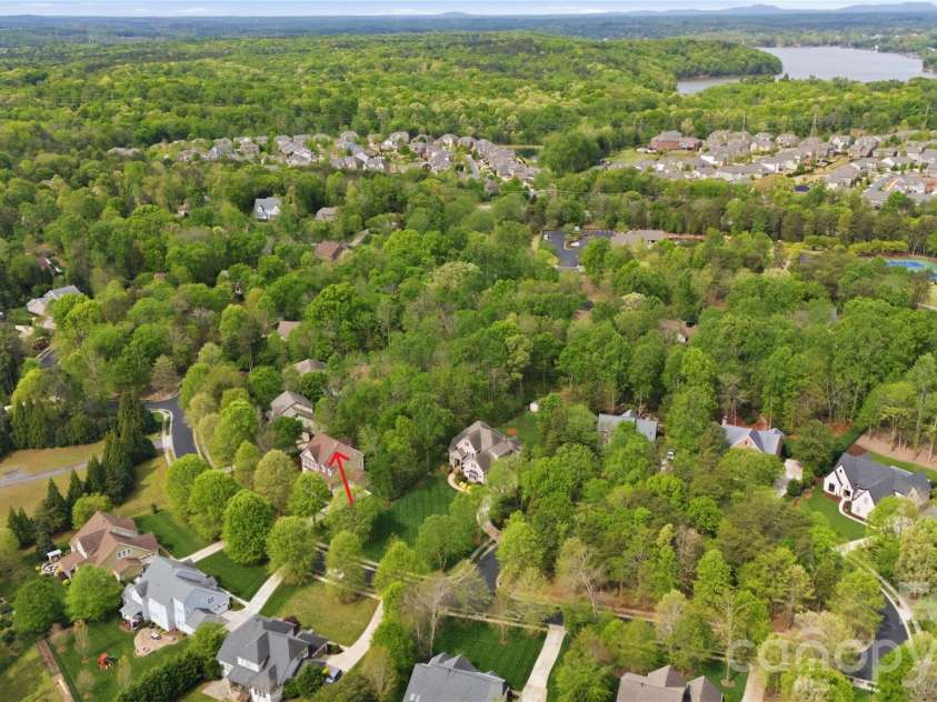 11521 Egrets Point Drive, Charlotte, NC 28278.  MLS# CAR4357758, YatesRealty ID 10334. 
