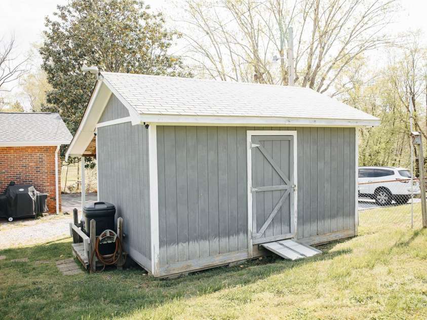 70 Johns Creek Drive, Marion, NC 28752.  MLS# CAR4246183, YatesRealty ID 10339. 