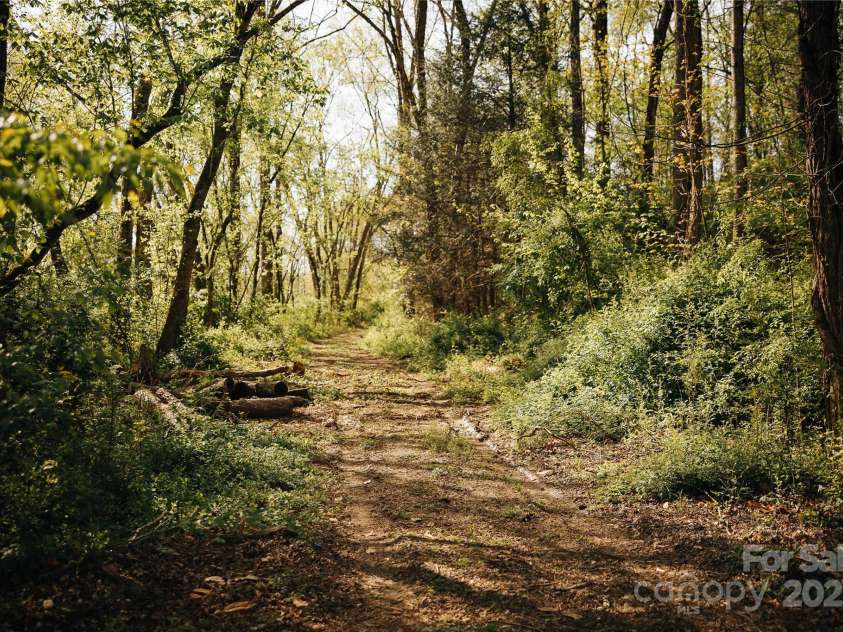 70 Johns Creek Drive, Marion, NC 28752.  MLS# CAR4246183, YatesRealty ID 10339. 