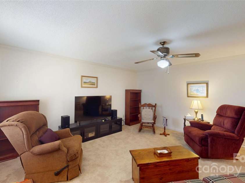 70 Johns Creek Drive, Marion, NC 28752.  MLS# CAR4246183, YatesRealty ID 10339. 