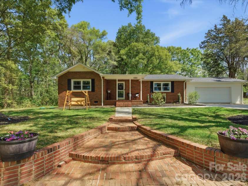 7836 Van Wyck Road, Lancaster, SC 29720.  MLS# CAR4359398, YatesRealty ID 10339. 