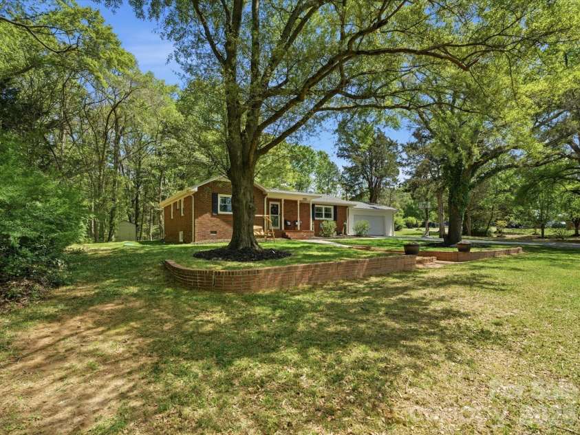 7836 Van Wyck Road, Lancaster, SC 29720.  MLS# CAR4359398, YatesRealty ID 10339. 