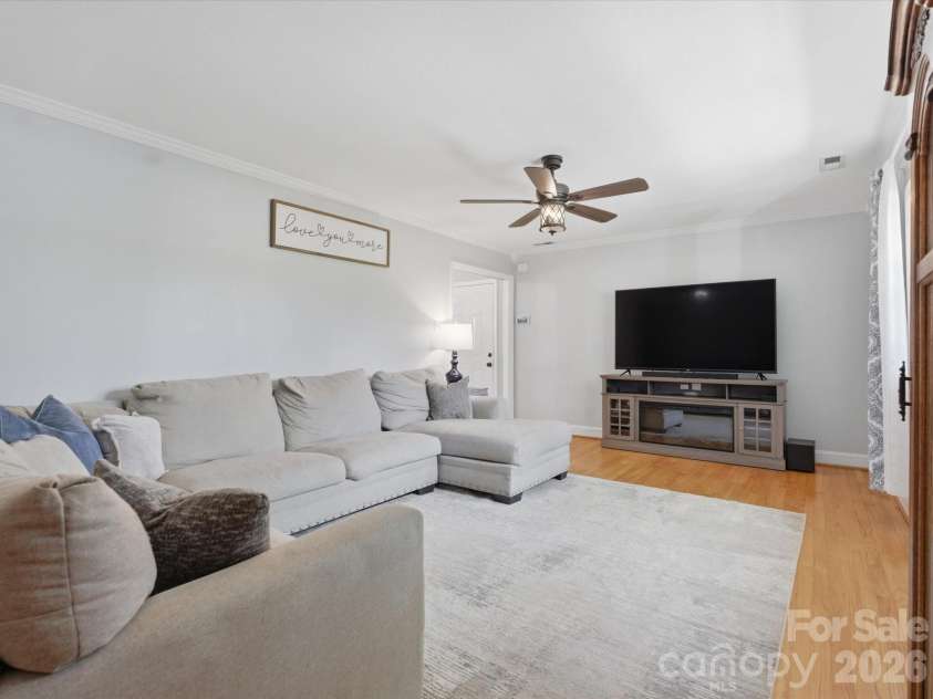 7836 Van Wyck Road, Lancaster, SC 29720.  MLS# CAR4359398, YatesRealty ID 10339. 