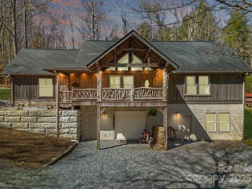 68 Sherwood Village Court, Brevard, NC 28712.  MLS# CAR4232497, YatesRealty ID 1034. Gorgeous Rustic Home