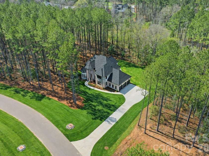 6405 Chimney Bluff Road, Lancaster, SC 29720.  MLS# CAR4360134, YatesRealty ID 10340. 