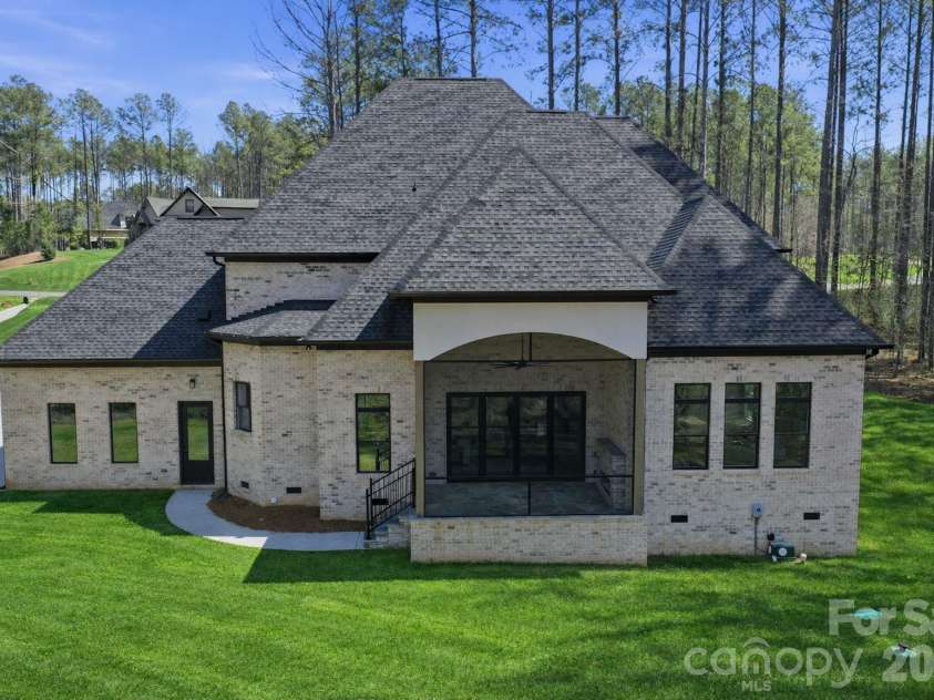 6405 Chimney Bluff Road, Lancaster, SC 29720.  MLS# CAR4360134, YatesRealty ID 10340. 