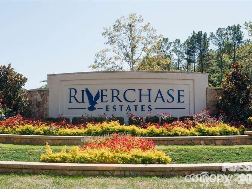 6405 Chimney Bluff Road, Lancaster, SC 29720.  MLS# CAR4360134, YatesRealty ID 10340. 