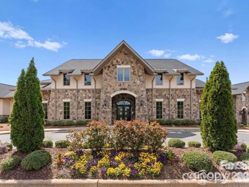 6405 Chimney Bluff Road, Lancaster, SC 29720.  MLS# CAR4360134, YatesRealty ID 10340. 