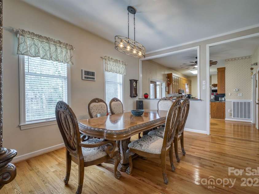810 Bethel Road, Morganton, NC 28655.  MLS# CAR4244280, YatesRealty ID 10340. 
