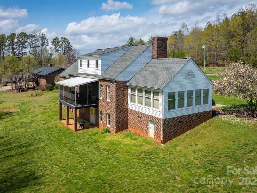 810 Bethel Road, Morganton, NC 28655.  MLS# CAR4244280, YatesRealty ID 10340. 