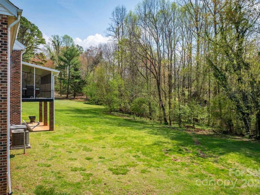 810 Bethel Road, Morganton, NC 28655.  MLS# CAR4244280, YatesRealty ID 10340. 