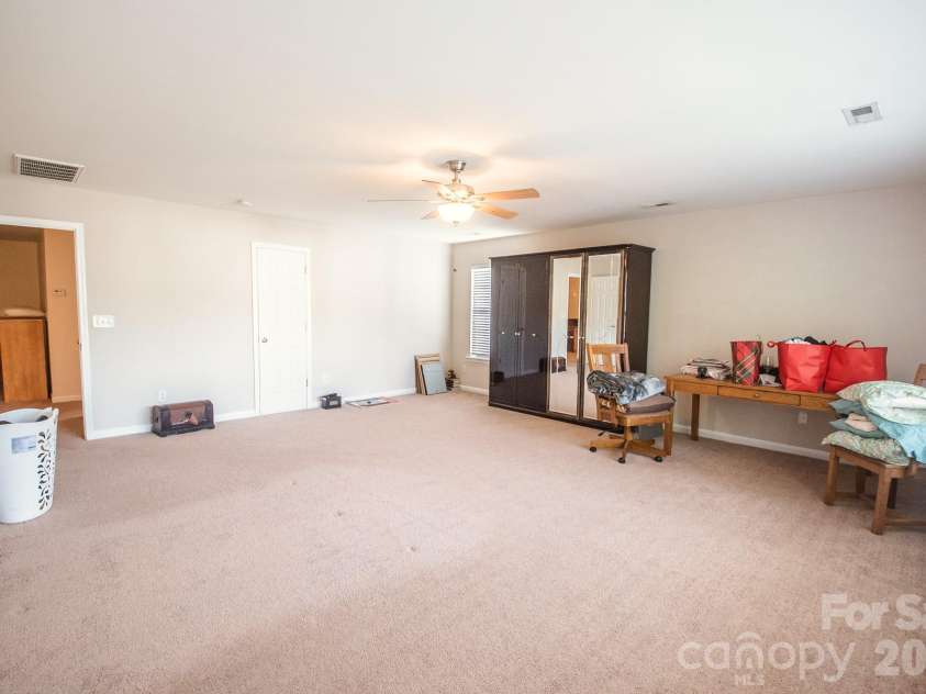 3615 Darlington Road, Matthews, NC 28105.  MLS# CAR4357542, YatesRealty ID 10342. Bonus Room,