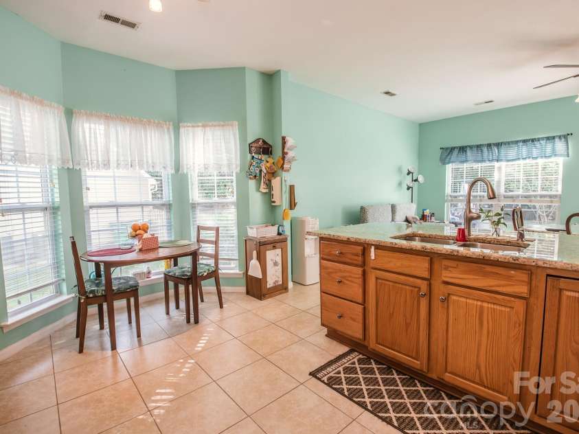 3615 Darlington Road, Matthews, NC 28105.  MLS# CAR4357542, YatesRealty ID 10342. Dinette Area!