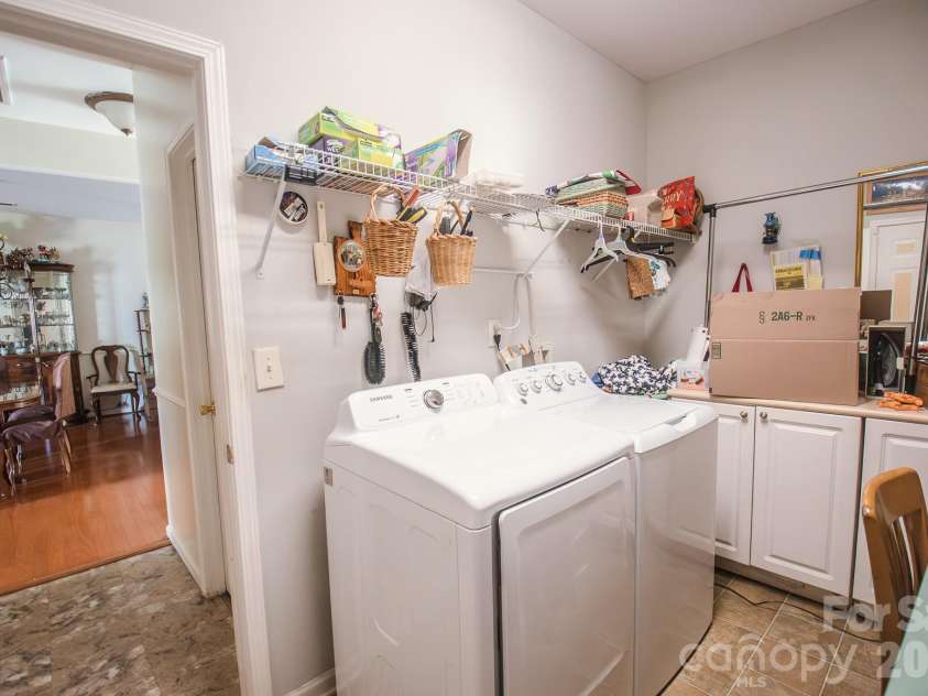 3615 Darlington Road, Matthews, NC 28105.  MLS# CAR4357542, YatesRealty ID 10342. Laundry Room,