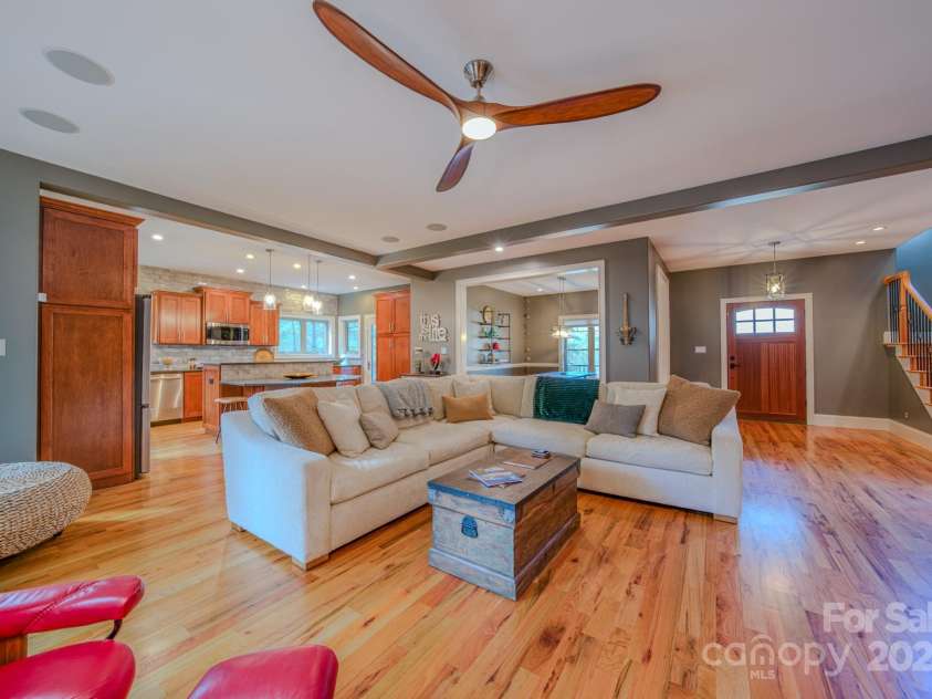 1703 Southpointe Drive, Morganton, NC 28655.  MLS# CAR4231336, YatesRealty ID 10343. 