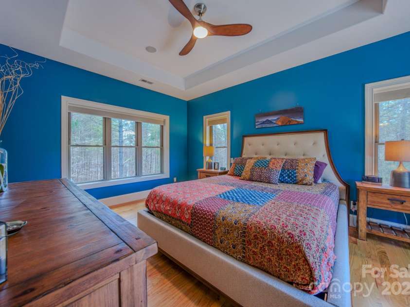 1703 Southpointe Drive, Morganton, NC 28655.  MLS# CAR4231336, YatesRealty ID 10343. Upstairs primary bedroom