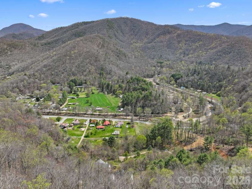 267 Eagles Trace, Canton, NC 28716.  MLS# CAR4358414, YatesRealty ID 10343. Long Range Views