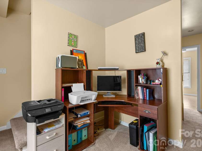 267 Eagles Trace, Canton, NC 28716.  MLS# CAR4358414, YatesRealty ID 10343. Office Nook