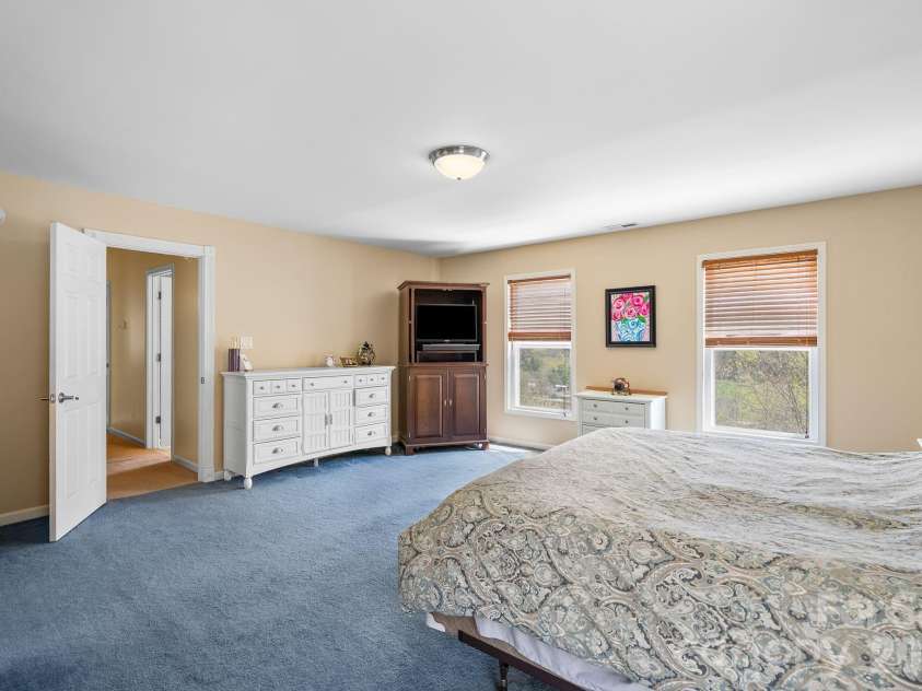 267 Eagles Trace, Canton, NC 28716.  MLS# CAR4358414, YatesRealty ID 10343. Primary Bedroom