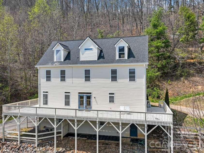 267 Eagles Trace, Canton, NC 28716.  MLS# CAR4358414, YatesRealty ID 10343. Rear