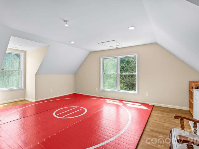 267 Eagles Trace, Canton, NC 28716.  MLS# CAR4358414, YatesRealty ID 10343. Third Level Family Room