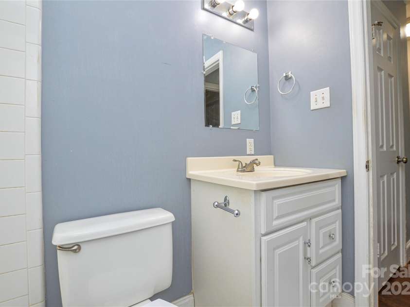 7224 Kuck Road, Mint Hill, NC 28227.  MLS# CAR4248671, YatesRealty ID 10344. 