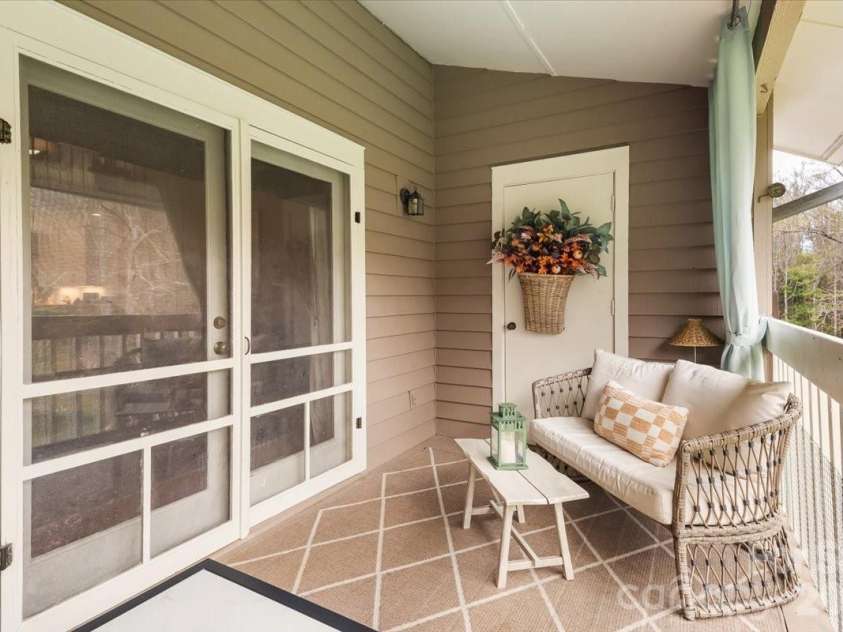 6 Willow Tree Run, Asheville, NC 28803.  MLS# CAR4365587, YatesRealty ID 10345. 