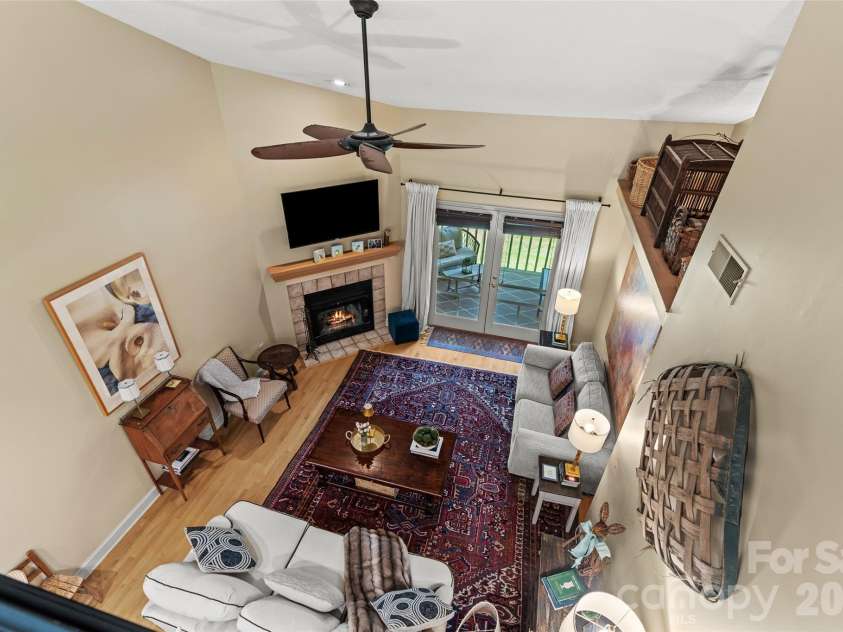 6 Willow Tree Run, Asheville, NC 28803.  MLS# CAR4365587, YatesRealty ID 10345. 