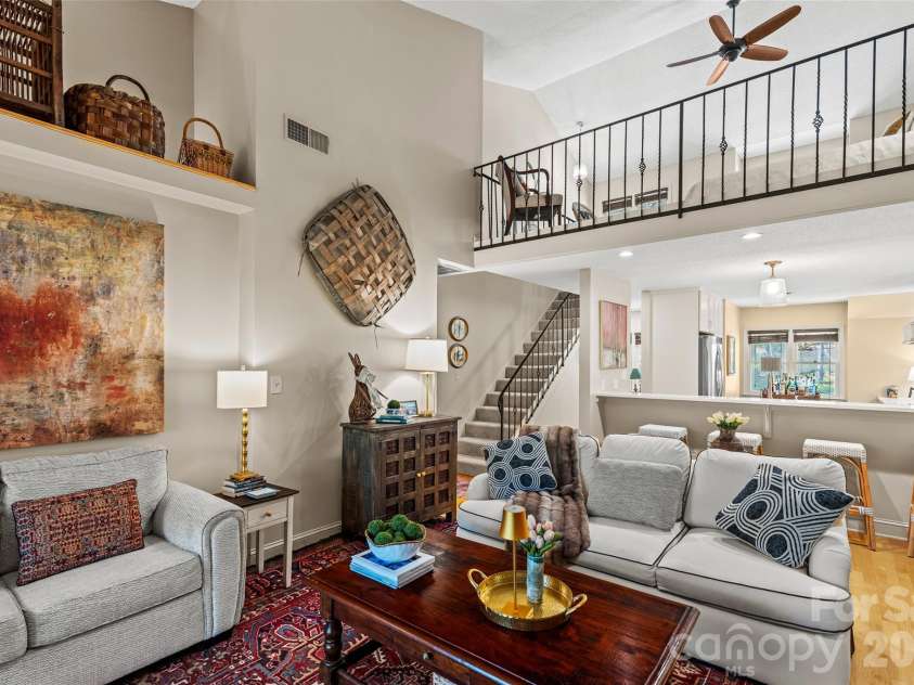 6 Willow Tree Run, Asheville, NC 28803.  MLS# CAR4365587, YatesRealty ID 10345. 