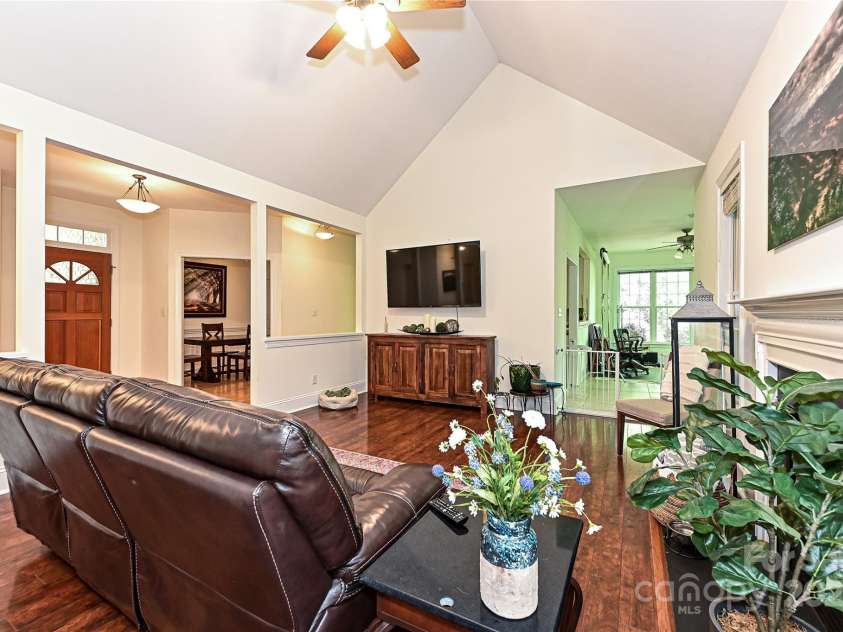 9600 Lockhorn Court, Mint Hill, NC 28227.  MLS# CAR4275817, YatesRealty ID 10345. Living Room