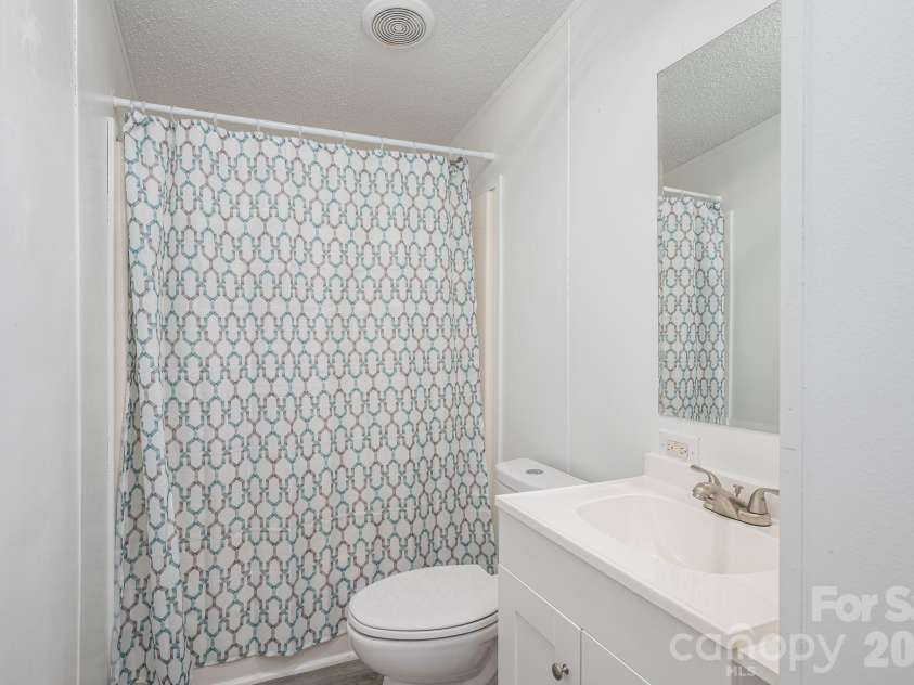 402 Wilson Drive, Lawndale, NC 28090.  MLS# CAR4368247, YatesRealty ID 10346. 