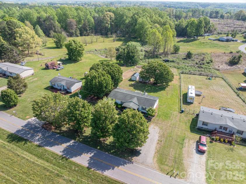 402 Wilson Drive, Lawndale, NC 28090.  MLS# CAR4368247, YatesRealty ID 10346. 