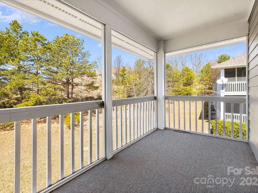 4406 Marble Way, Asheville, NC 28806.  MLS# CAR4228645, YatesRealty ID 10347. 