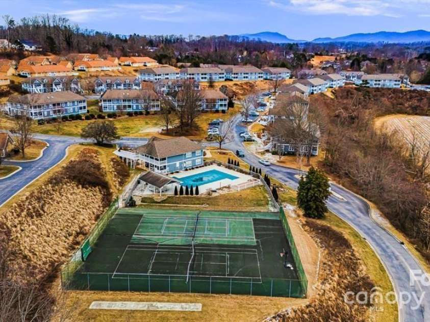 4406 Marble Way, Asheville, NC 28806.  MLS# CAR4228645, YatesRealty ID 10347. 