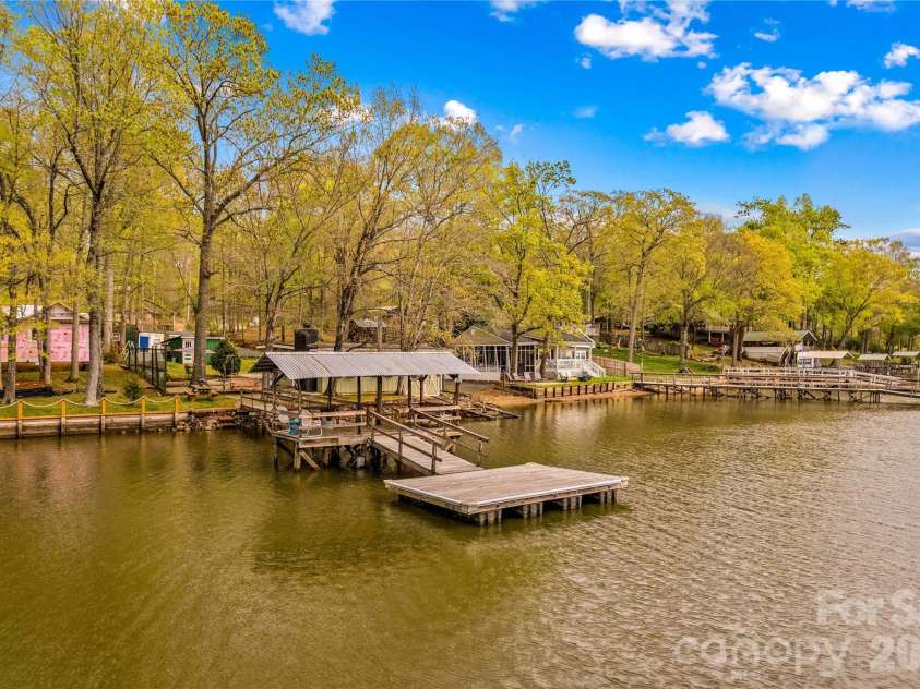 570 Lake Drive 9 Drive, Lexington, NC 27292.  MLS# CAR4368009, YatesRealty ID 10347. 
